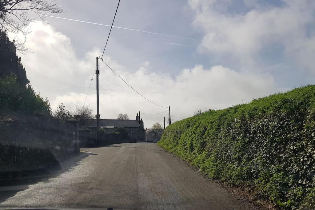 De-Vollard, Cornish Cottage, Lovely Village Saltash Exterior photo